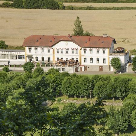 Parkhotel Cesky Sternberk Buitenkant foto