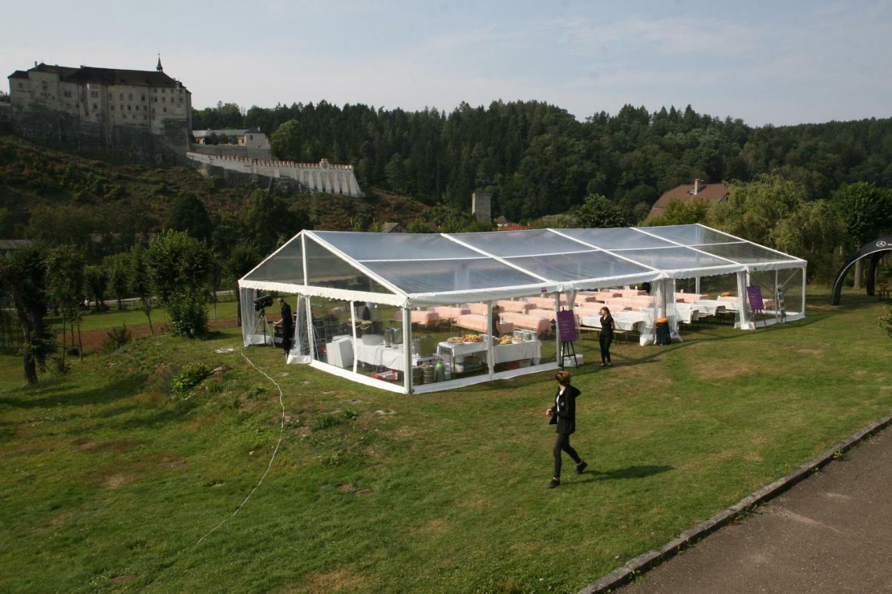 Parkhotel Cesky Sternberk Buitenkant foto