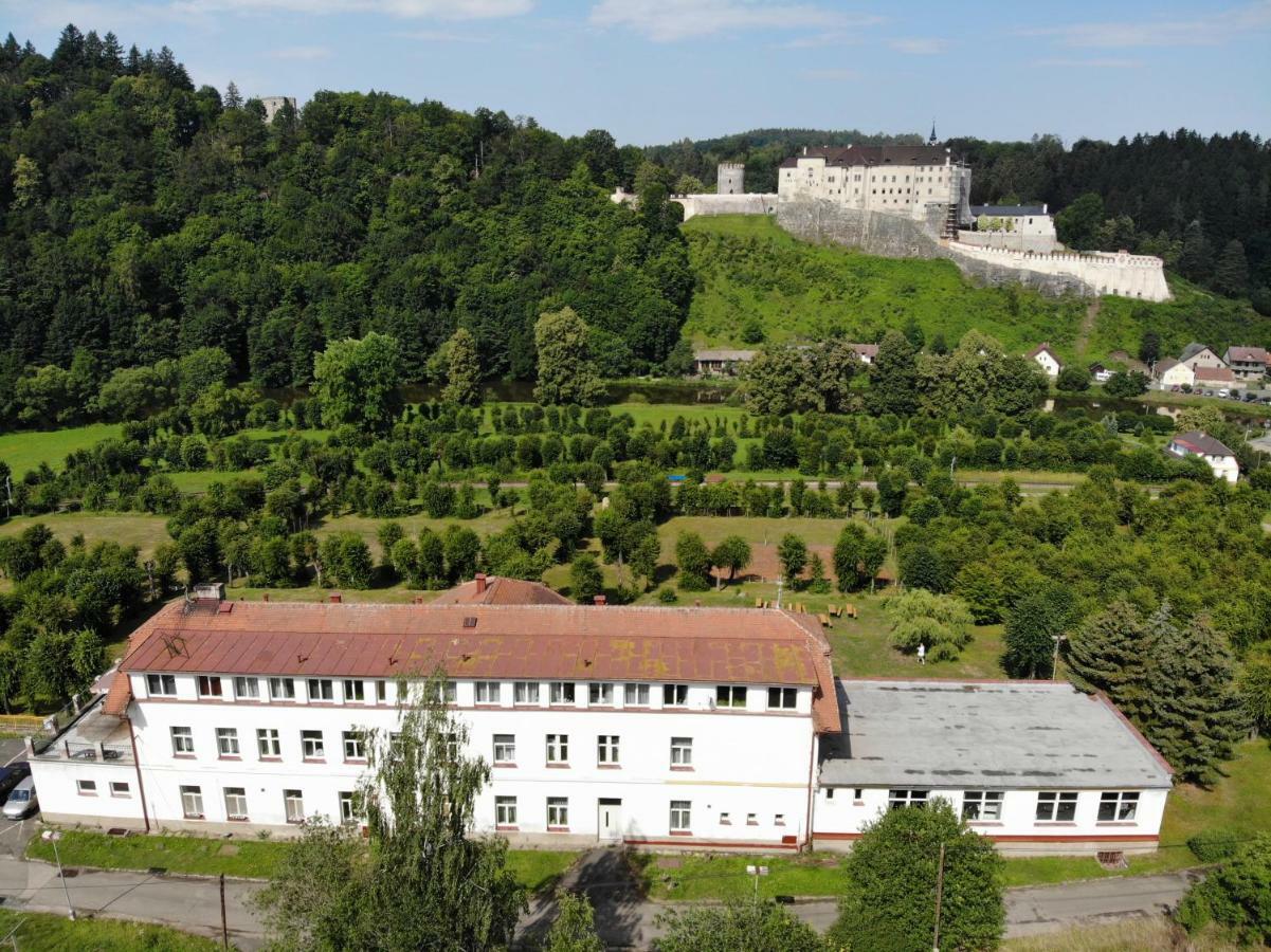 Parkhotel Cesky Sternberk Buitenkant foto